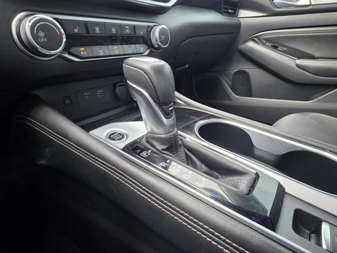 Used 2023 Nissan Altima 2.5 SV w/ SV Premium Package FWD image 20