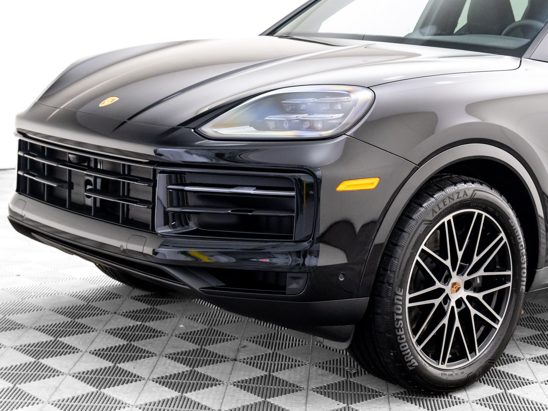 Certified 2026 Porsche Cayenne AWD/4WD image 39
