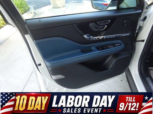 Used 2020 Lincoln Corsair Reserve w/ Beyond Blue Interior Package FWD image 24