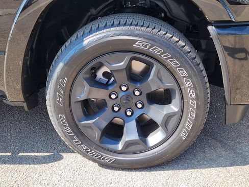 Used 2025 RAM 1500 Big Horn AWD/4WD image 15