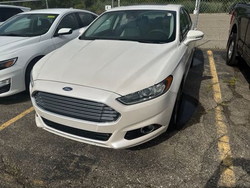 Used 2016 Ford Fusion Titanium FWD image 1
