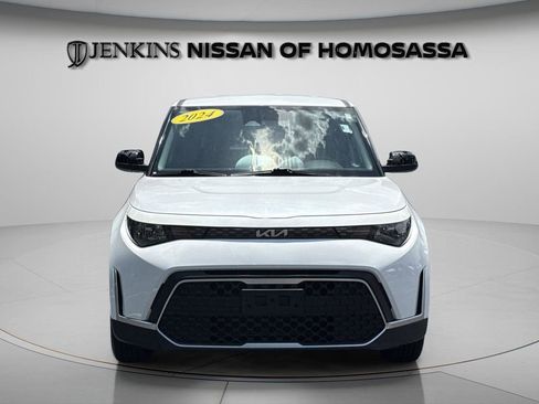 Used 2024 Kia Soul LX w/ Option Group 015 FWD image 13