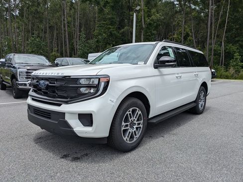 New 2026 Ford Expedition Max Active RWD image 8