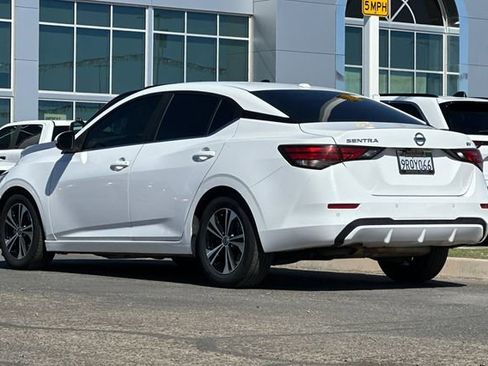 Used 2022 Nissan Sentra SV image 5