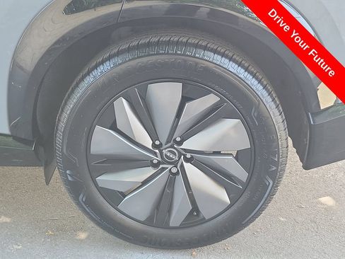 Used 2025 Nissan Ariya AWD image 30