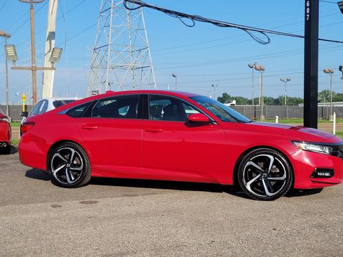 Used 2019 Honda Accord Sport image 6