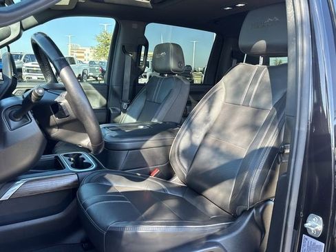 Used 2022 Chevrolet Silverado 3500 High Country image 20