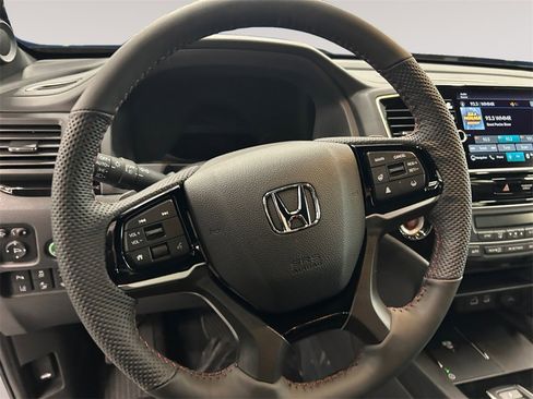 New 2026 Honda Ridgeline Black Edition image 12