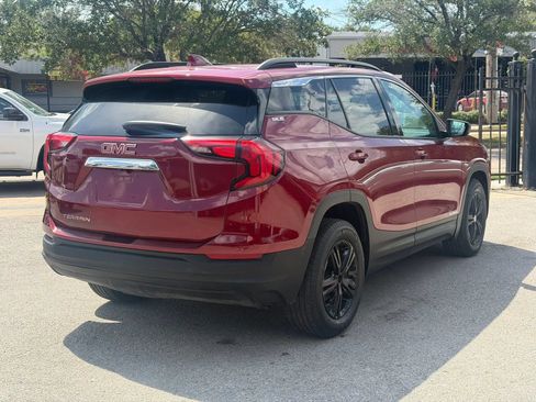 Used 2018 GMC Terrain SLE w/ Driver Convenience Package FWD image 4
