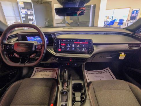 Used 2025 Dodge Charger R/T w/ Quick Order Package 25M R/T image 19