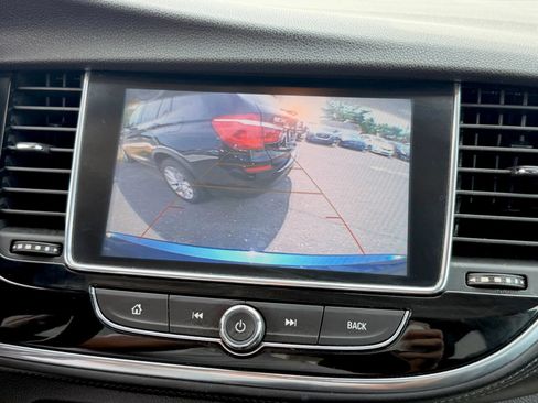 Used 2019 Buick Encore Preferred AWD/4WD image 34