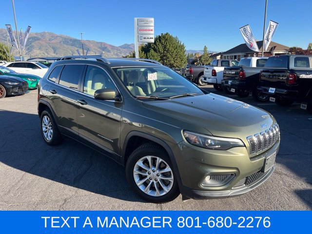 Used 2019 Jeep Cherokee Latitude w/ Cold Weather Group FWD image 9