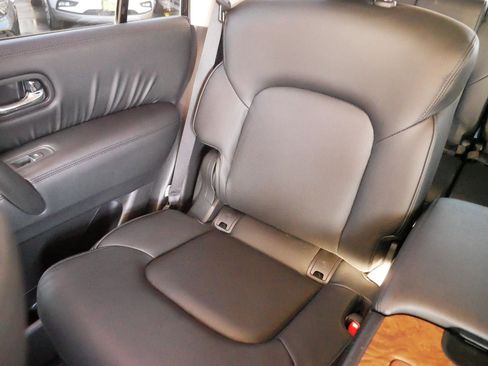 Certified 2024 Nissan Armada SL w/ Captain's Chairs Package image 12