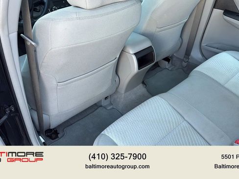 Used 2017 Toyota Camry LE image 28