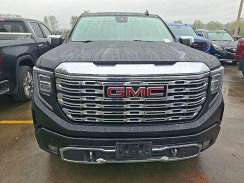 Used 2022 GMC Sierra 1500 Denali w/ Denali Reserve Package image 3