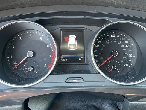 Used 2019 Volkswagen Tiguan SE image 13