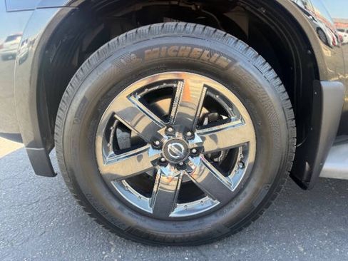 Used 2014 Nissan Armada Platinum w/ Platinum Reserve Package AWD/4WD image 9