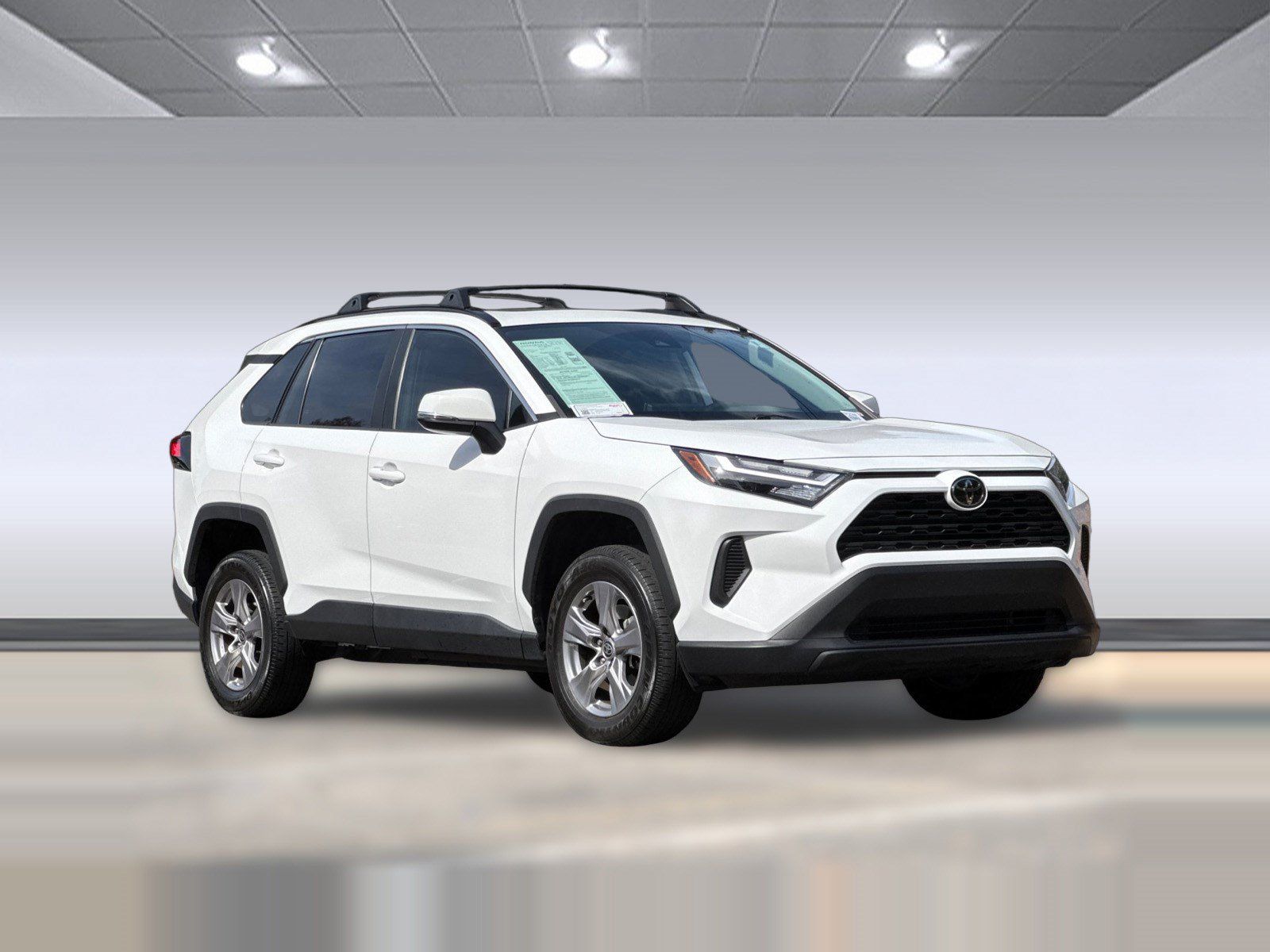 Used 2023 Toyota RAV4 XLE w/ Convenience Package FWD image 6