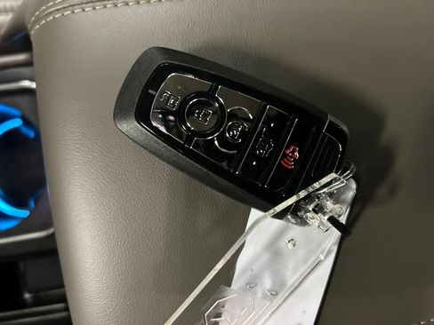 Used 2023 Lincoln Corsair Reserve image 22