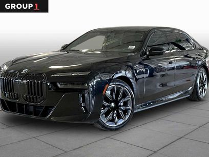 Used 2023 BMW i7 xDrive60 w/ Executive Package 2