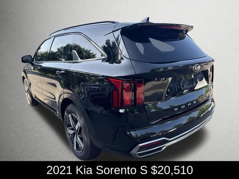 Used 2021 Kia Sorento S FWD image 5
