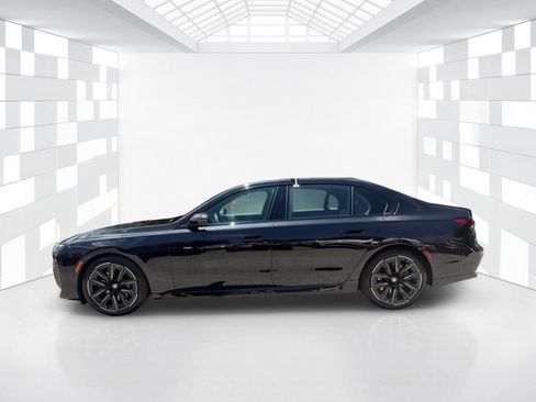 Used 2023 BMW 740i RWD image 4