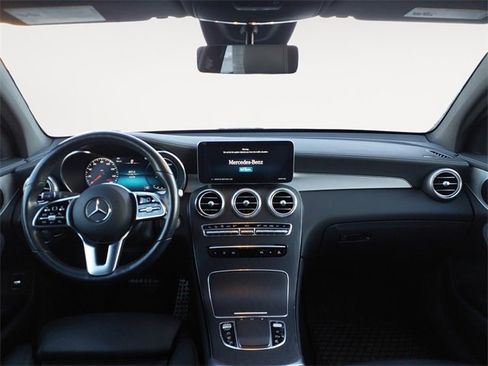 Used 2023 Mercedes-Benz GLC 300 4MATIC Coupe image 10