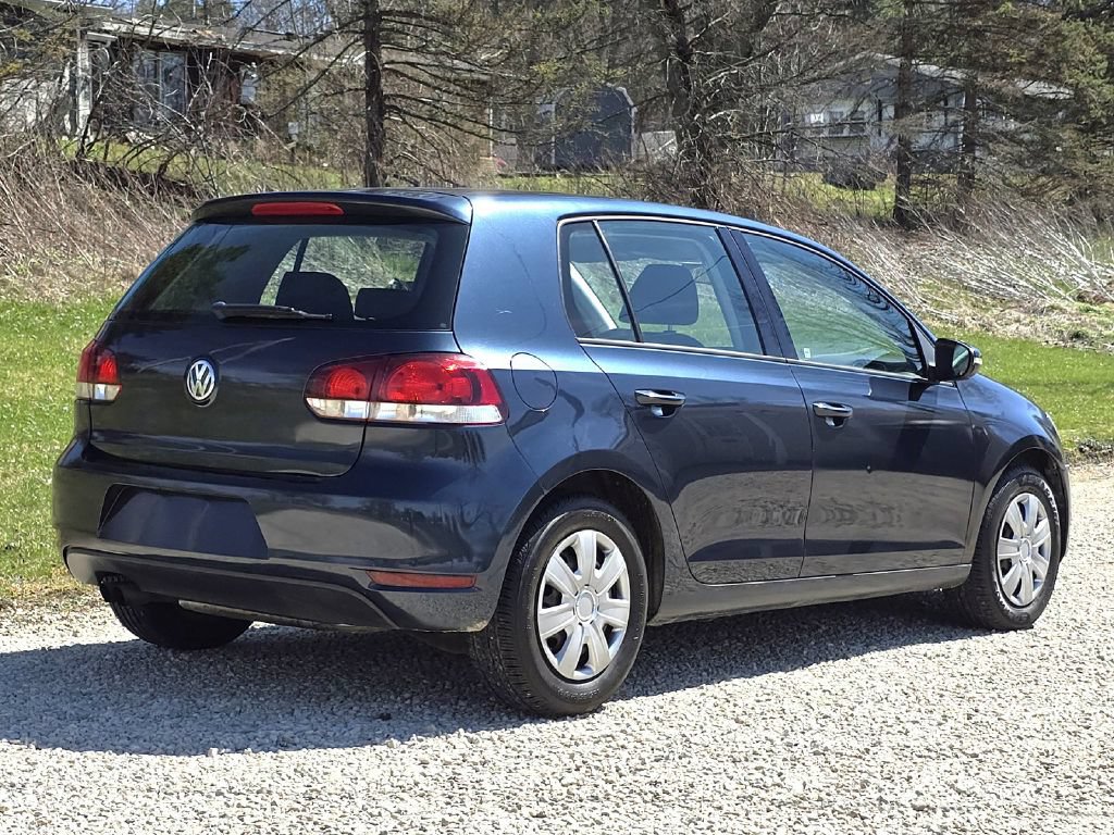 Used 2013 Volkswagen Golf 4-Door FWD image 9