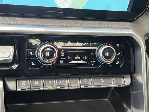 Certified 2024 GMC Sierra 3500 Denali w/ Technology Package image 25