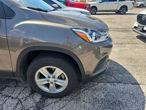 Used 2022 Chevrolet Trax LT w/ Driver Confidence Package AWD/4WD image 16