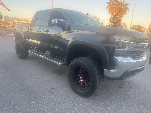 Used 2020 Chevrolet Silverado 1500 LT w/ Fleet Comfort Package image 1