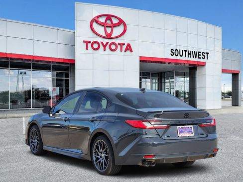 Used 2025 Toyota Camry XSE image 4