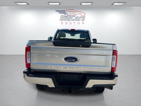 Used 2019 Ford F250 XL w/ STX Appearance Package AWD/4WD image 5