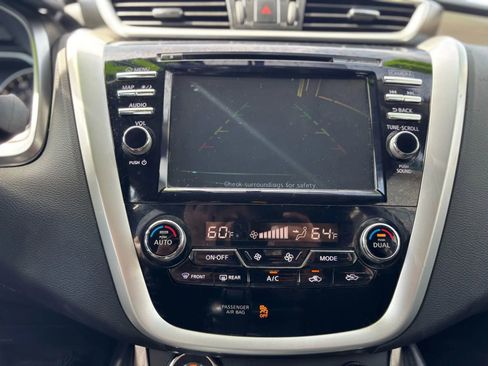 Used 2017 Nissan Murano S w/ Navigation Package image 11