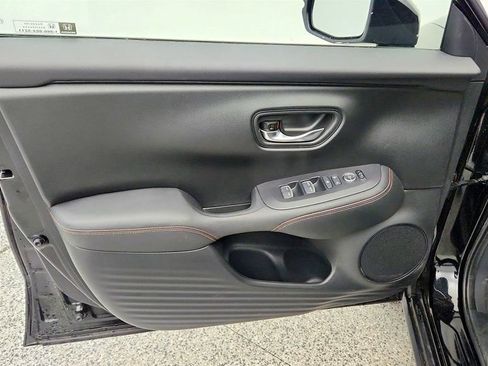 Used 2025 Honda HR-V Sport image 10
