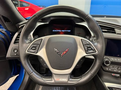Used 2016 Chevrolet Corvette Z06 w/ 3LZ Preferred Equipment Group image 18