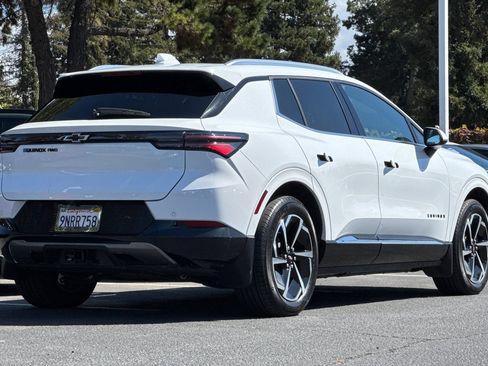 Used 2024 Chevrolet Equinox EV LT w/ LPO, Trailering Package AWD/4WD image 5