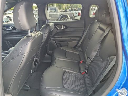 New 2026 Jeep Compass Latitude image 14
