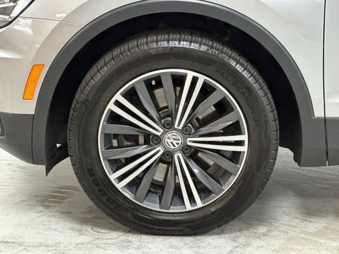 Used 2019 Volkswagen Tiguan SEL FWD image 26