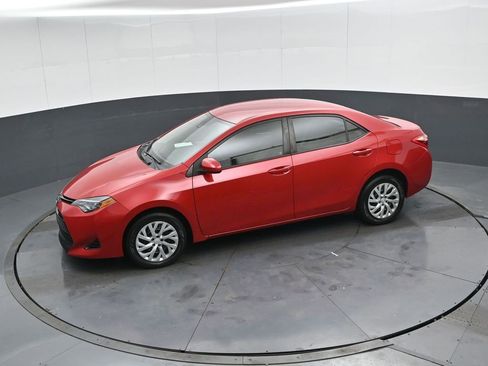 Used 2017 Toyota Corolla LE image 44