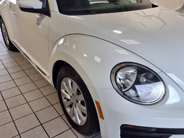 Used 2019 Volkswagen Beetle 2.0T S FWD image 17