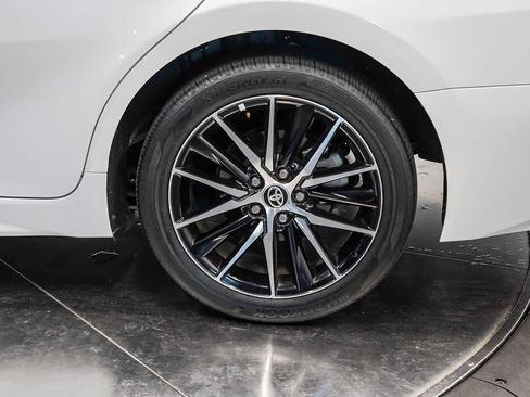 Used 2024 Toyota Camry SE FWD image 10