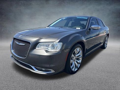 Used 2018 Chrysler 300 Limited w/ Safetytec Plus Group RWD image 8