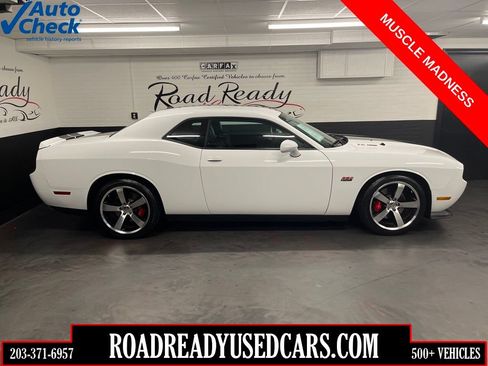 Used 2014 Dodge Challenger SRT8 RWD image 1
