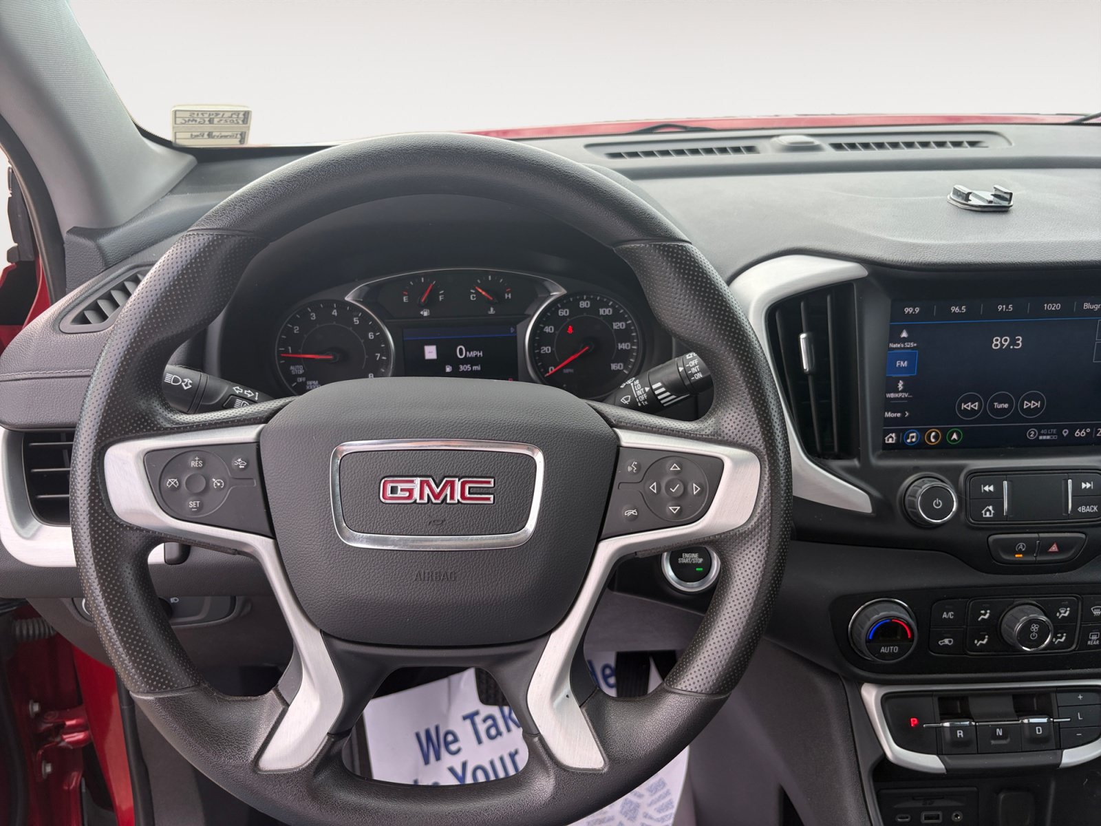 Used 2023 GMC Terrain SLE w/ Driver Convenience Package AWD/4WD image 11
