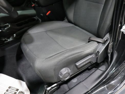 Used 2021 Jeep Wrangler Unlimited Sport image 11