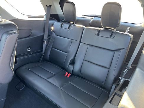 Used 2023 Ford Explorer XLT w/ Equipment Group 202A image 20