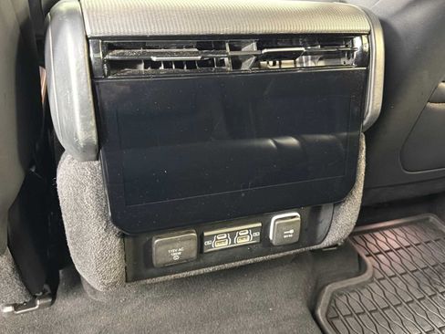 Used 2023 Jeep Grand Wagoneer Series III w/ Rear Seat Video Group 1 AWD/4WD image 27