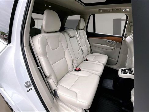 Used 2022 Volvo XC90 T8 Inscription Expression w/ Advanced Package AWD/4WD image 28