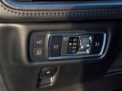 Certified 2022 Lincoln Nautilus Reserve image 11